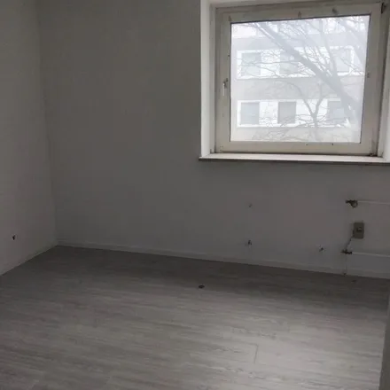 Rent this 3 bed apartment on Teplitzer Straße 3 in 45899 Gelsenkirchen, Germany