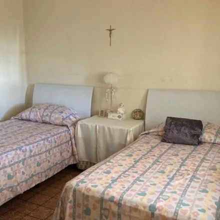 Buy this 6 bed house on Calle Río Volga 1540 in 76175 Guadalajara, JAL