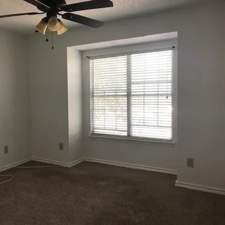 Buy this 1 bed condo on unnamed road in Irving, TX 75038