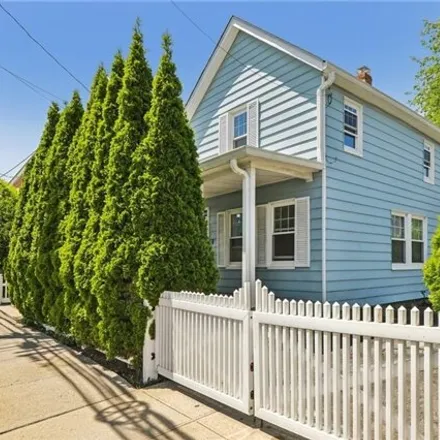 Rent this 4 bed house on 281 Main Street in Waverly, Eastchester