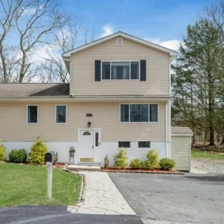 Buy this 4 bed house on 489 Brown Trail in Hopatcong Hills, Hopatcong