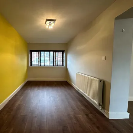 Image 8 - Fay Crescent, Sheffield, S9 3DJ, United Kingdom - Townhouse for rent