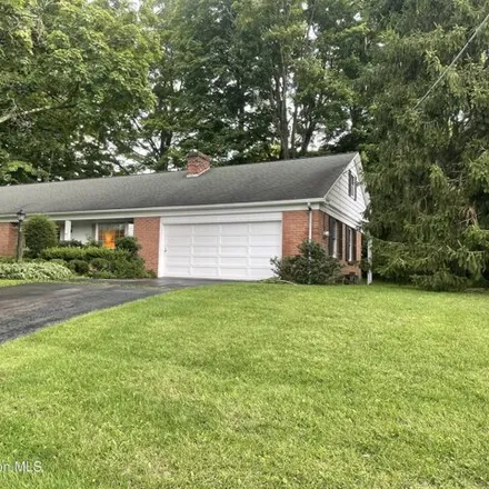 Buy this 3 bed house on 112 Gentilly Dr in Clarks Summit, Pennsylvania