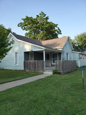 Image 1 - 325 North 13th Street, Humboldt, Allen County, KS 66748, USA - House for sale