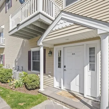 Image 1 - 160 Glenbrook Road, Glenbrook, Stamford, CT 06902, USA - Townhouse for sale