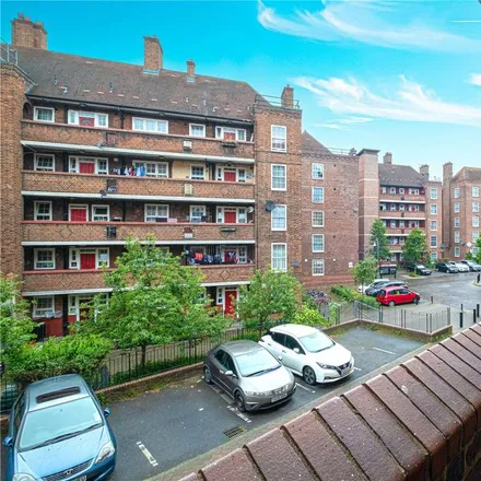 Image 3 - Pembury Close, London, E5 8JR, United Kingdom - Apartment for rent