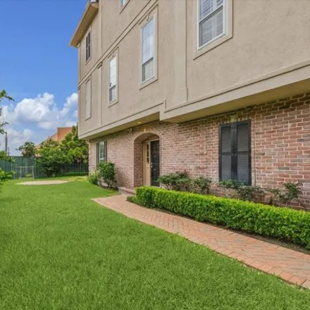 Image 2 - 2943 Brompton Square Dr, Houston, Texas, 77025 - Condo for rent