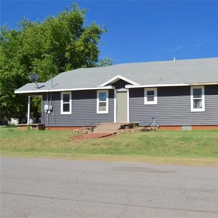 Buy this 4 bed house on 523 East South Street in New Cordell, Washita County