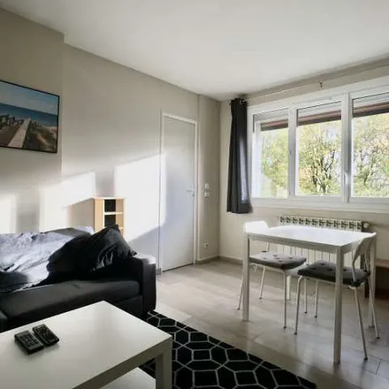 Image 8 - 37 Rue d'Ermont, 93200 Saint-Denis, France - Apartment for rent