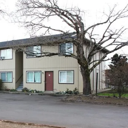 Buy this 15 bed house on 4625 Main Street in Springfield, OR 97478