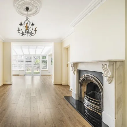Rent this 4 bed house on Cole Park Road in London, TW1 1HT