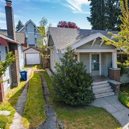 Buy this 2 bed house on 3910 Wallingford Avenue North in Seattle, WA 98103