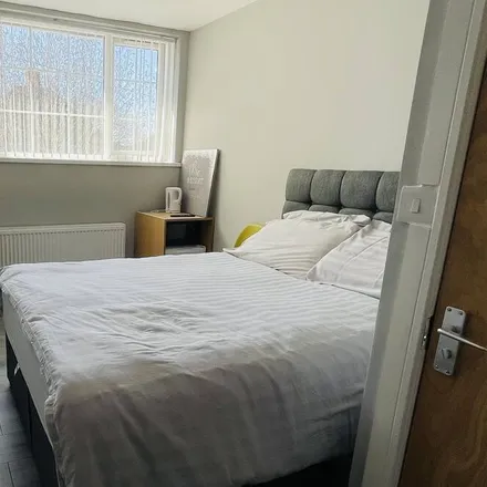 Rent this studio house on 69 Cranmore Road