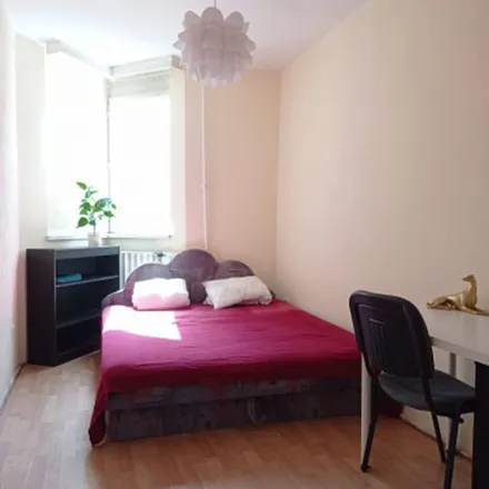 Rent this 2 bed apartment on Budapest in Nagy Diófa utca 14, 1072
