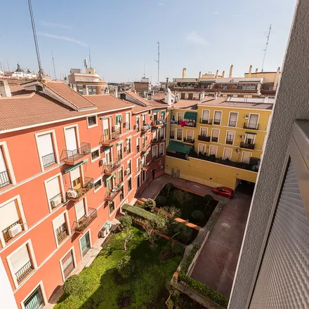 Image 8 - Plaza de la Corrala, 28012 Madrid, Spain - Apartment for rent