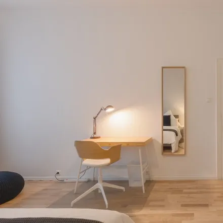 Rent this 3 bed room on Grünberger Straße 1 in 10243 Berlin, Germany