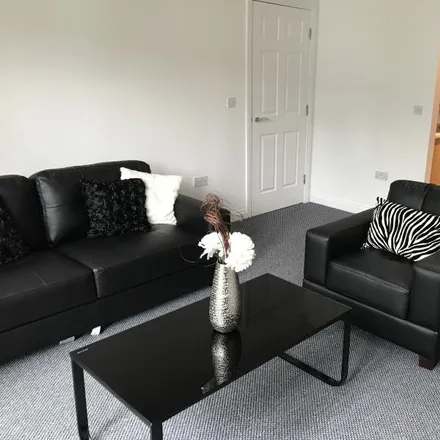 Rent this 2 bed apartment on 2 Old Oak Lawn in Leeds, LS16 5HE