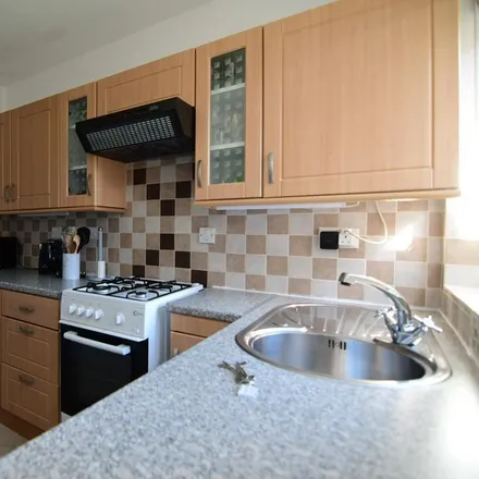 Image 2 - Lucas Avenue, York, YO30 6HB, United Kingdom - Apartment for rent