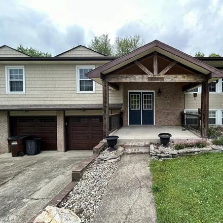 Buy this 4 bed house on 153 Pleasant Ridge Drive in Madison County, KY 40475