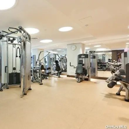Image 8 - 221 East 34th Street, New York, NY 10016, USA - Condo for sale