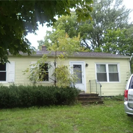 Buy this 3 bed house on 211 Resseguie Drive in Seneca Knolls, City of Syracuse