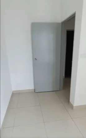 Rent this 3 bed apartment on unnamed road in 47180 Subang Jaya, Selangor