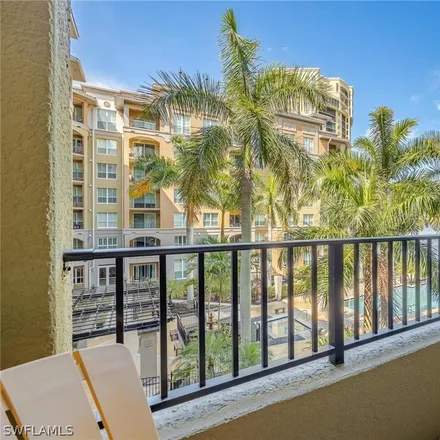 Image 2 - Alta Mar Condominium, 2825 Palm Beach Boulevard, Fort Myers, FL 33916, USA - Condo for sale