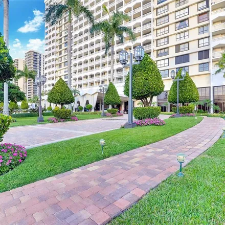 Image 7 - The St. Regis Bal Harbour Resort, 9703 Collins Avenue, Miami Beach, FL 33154, USA - Apartment for rent