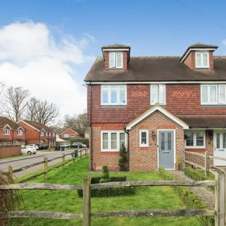 Buy this 4 bed house on Brookview in Brookhill Road, Copthorne