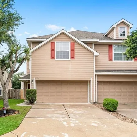 Buy this 3 bed townhouse on 17615 Kennesaw Mountain Ln in Humble, Texas