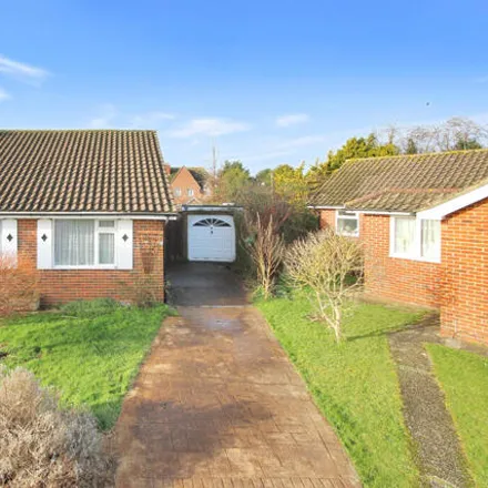 Buy this 2 bed house on Furzefield Close in Angmering, BN16 4LS