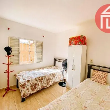 Buy this 3 bed house on Rua Doutor Antônio Domiciano de Pereira Júnior in Jardim São Lourenço, Bragança Paulista - SP