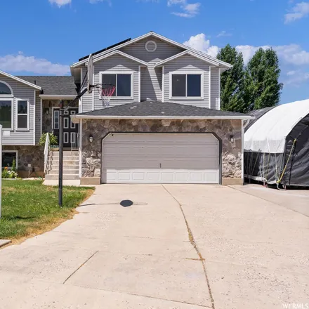 Buy this 5 bed house on 194 West 2050 South in Clearfield, UT 84015