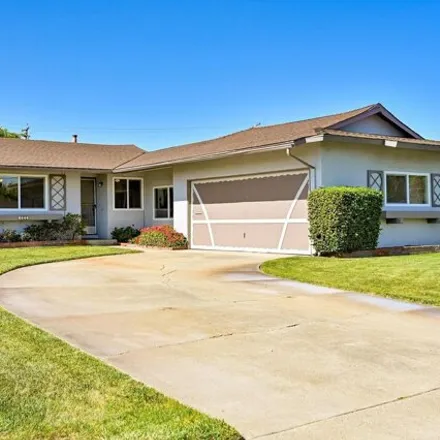 Buy this 3 bed house on 3011 Tanager Circle in Concord, CA 94520