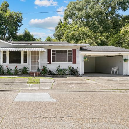 Rent this 3 bed house on 1118 Peach Street in Lafayette, LA 70501