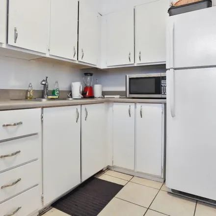 Rent this 3 bed apartment on Greenwin Square in Selby Street, Old Toronto