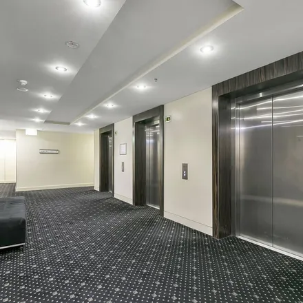 Image 9 - Oaks Embassy, North Terrace, Adelaide SA 5000, Australia - Apartment for rent