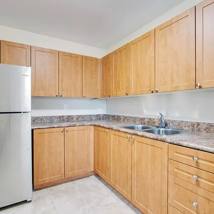 Rent this 3 bed apartment on 263 Pharmacy Avenue in Toronto, ON M1L 3P1