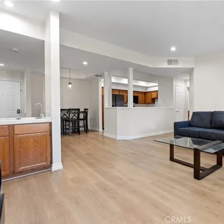 Image 5 - 5461 Sylmar Avenue, Los Angeles, CA 91401, USA - Condo for sale