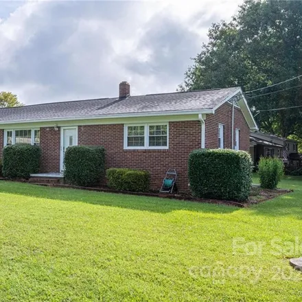 Buy this 2 bed house on 104 North Canyon Ridge Drive in Mount Holly, NC 28120