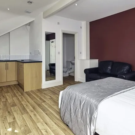 Image 8 - 56, 58 Stanmore Road, Harborne, B16 9TB, United Kingdom - Apartment for rent
