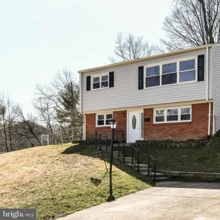 Buy this 5 bed house on 3209 Berkley Lane in Woodbridge, VA 22193