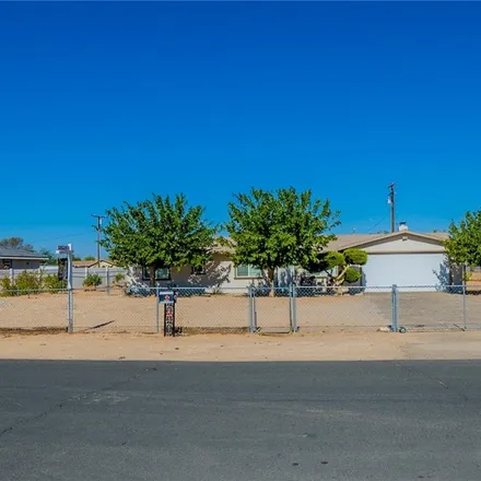 Buy this 4 bed house on 13270 Yakima Road in Apple Valley, CA 92308