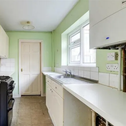 Image 7 - Wycliffe Grove, Nottingham, NG3 5FL, United Kingdom - Townhouse for sale