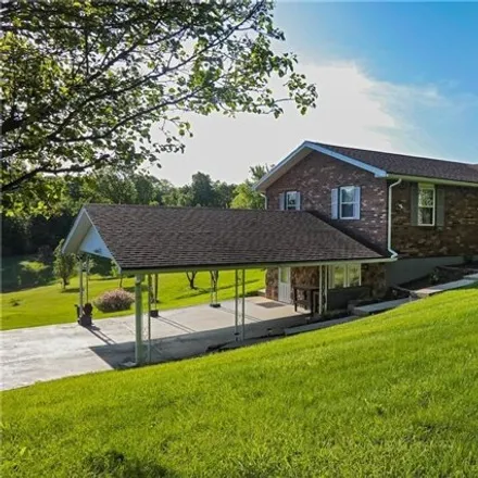 Image 3 - 9557 Old Lanesville Road, Floyd County, IN 47122, USA - House for sale