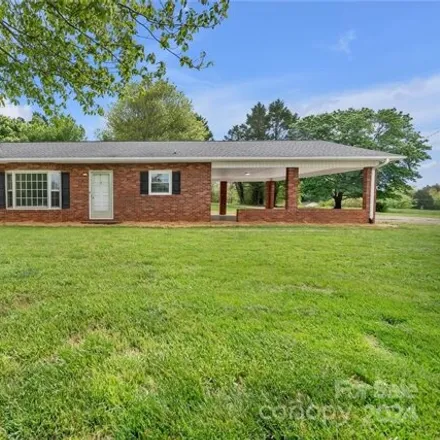 Buy this 3 bed house on 165 Mayes Parker Lane in Alexander County, NC 28681
