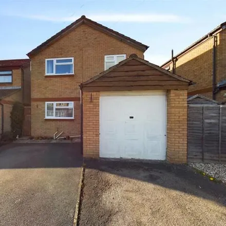 Buy this 4 bed house on Jasmine Close in Gloucester, GL4 5FJ