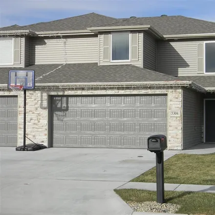 Buy this 3 bed townhouse on 5304 41st Street in Columbus, NE 68601