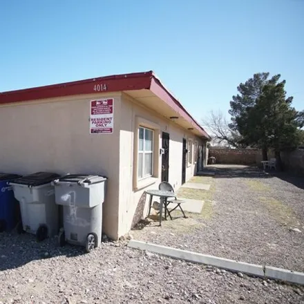 Rent this 1 bed house on 4036 Lincoln Avenue in El Paso, TX 79930