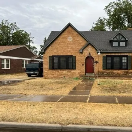 Rent this 5 bed house on 1573 Avenue V in Lubbock, TX 79401